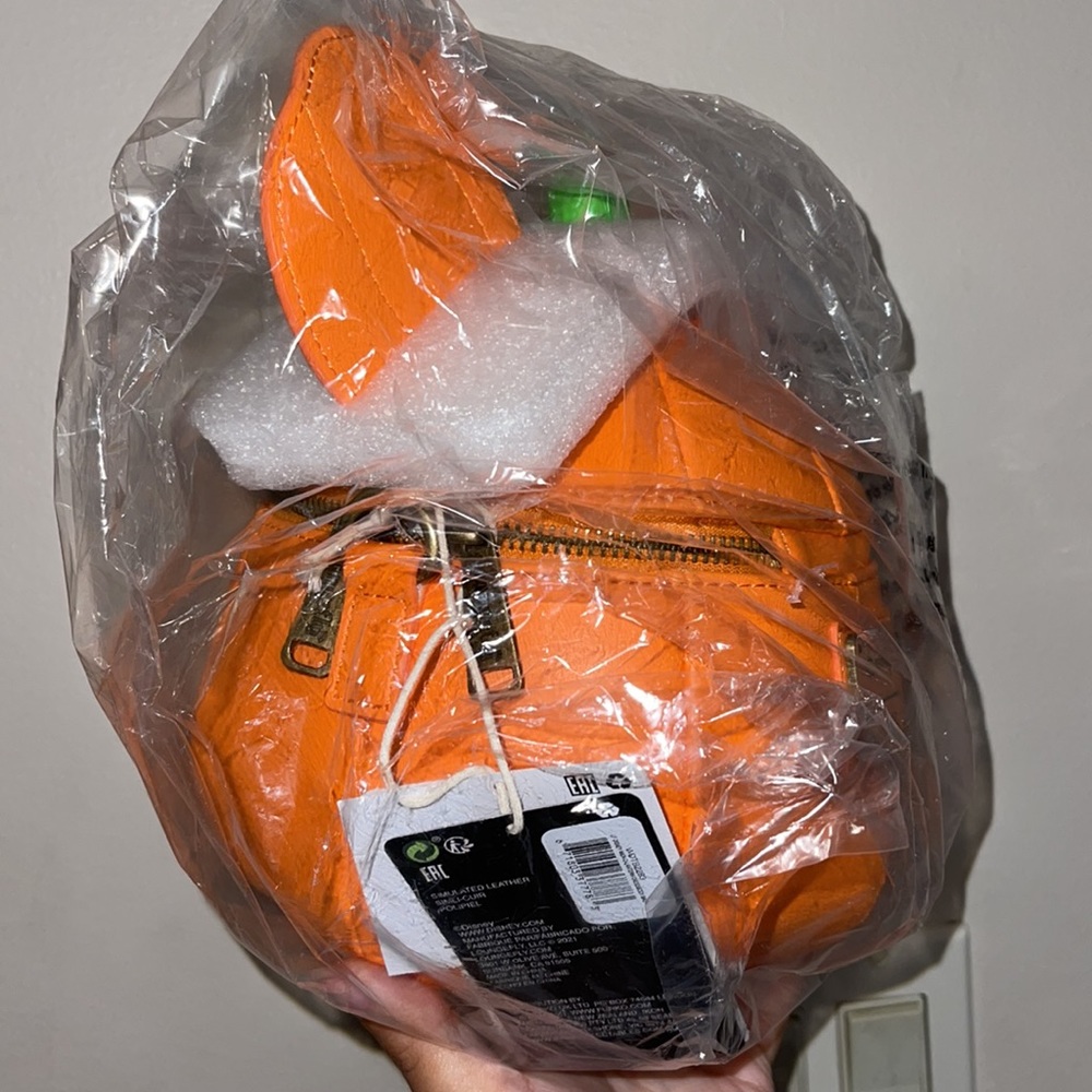 Disney Mickey pumpkin loungefly BRAND NEW! - Picture 3 of 3